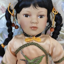 Красивая азиатка