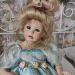 Красавица Angela McNeely