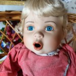 С широко раскрытыми глазами