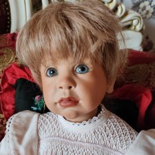 Совершенно живой ребенок))