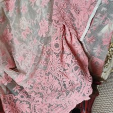 Антикварное кружево, ускользающая красота