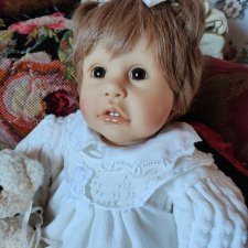 Булочка Brigitte Leman