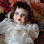 Малышка с глазами Бемби