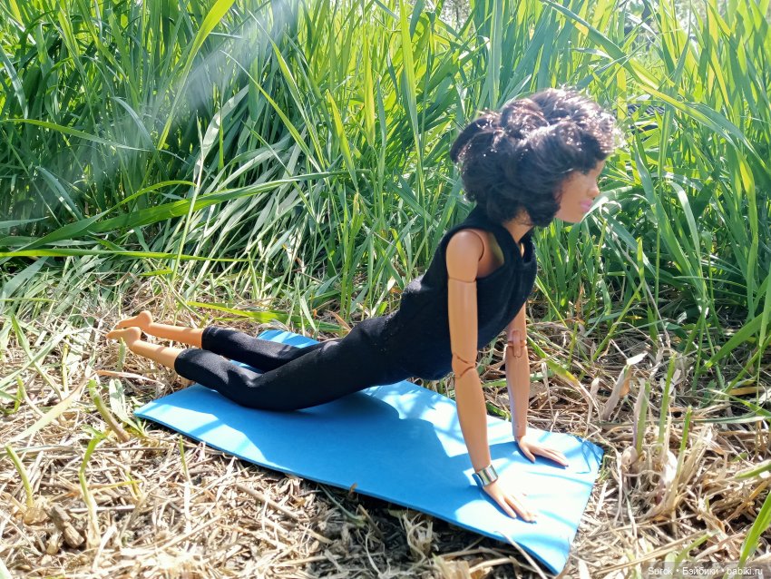 Занятие йогой вместе с Катариной