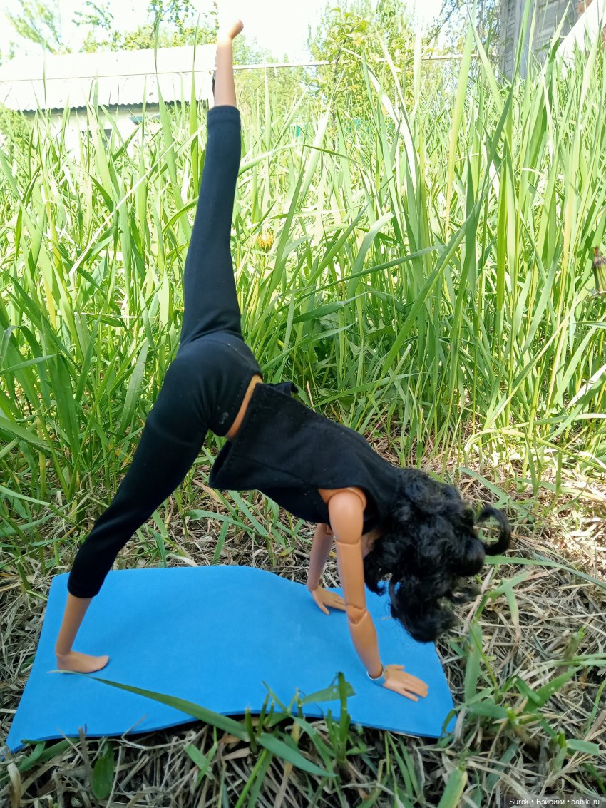 Занятие йогой вместе с Катариной