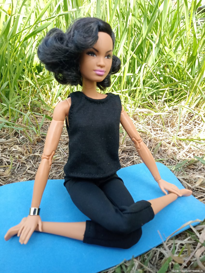 Занятие йогой вместе с Катариной