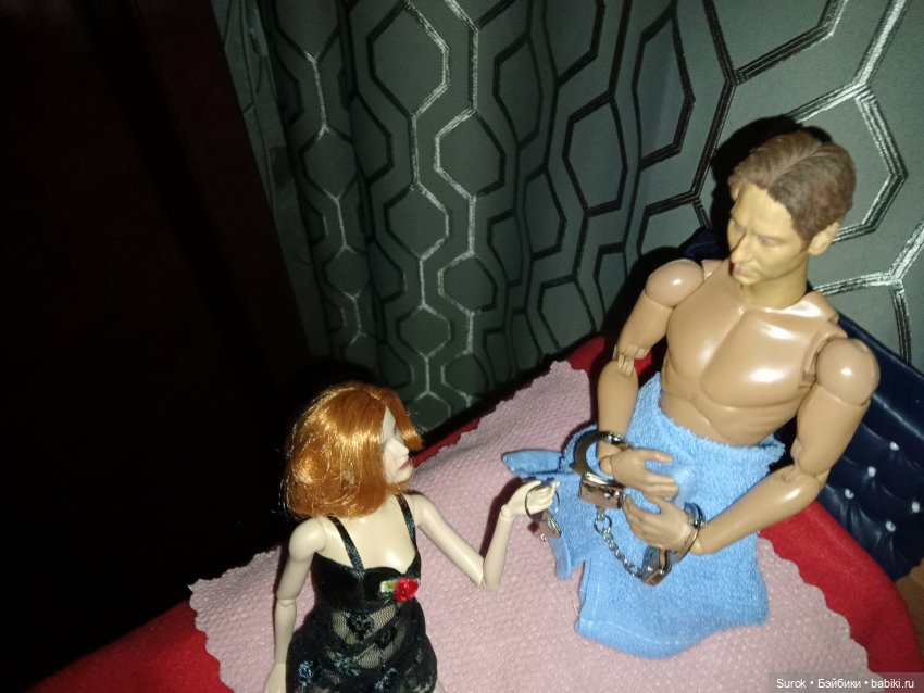 Агенты тоже люди (16+) — Куклы Barbie (Барби): Looks (фото 9)