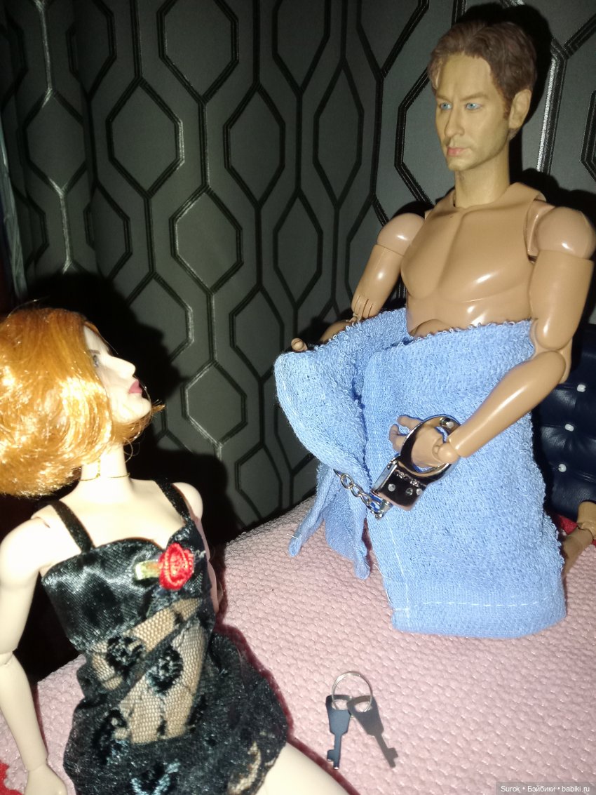 Агенты тоже люди (16+) — Куклы Barbie (Барби): Looks