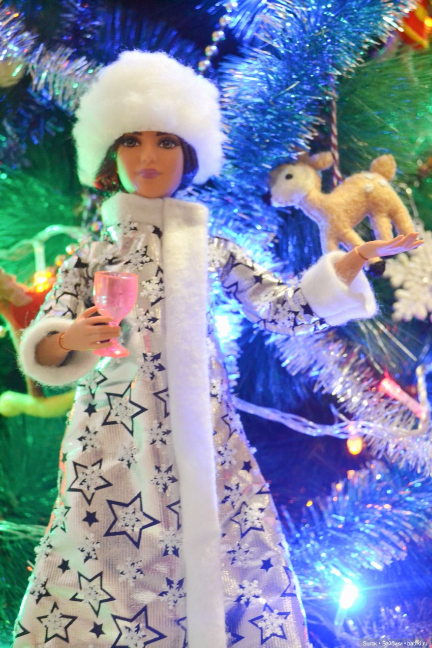 Новогодний вечер в НИИ НУИНУ: "Песенка о медведях"