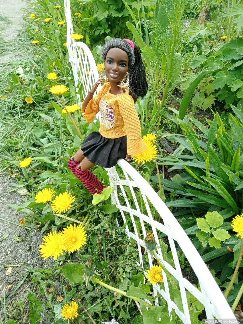 Моника — Куклы Barbie (Барби): Looks