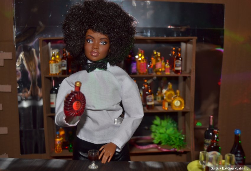 В Международный день брюнеток