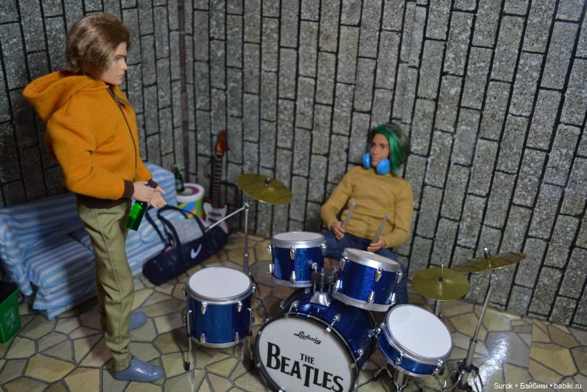 Репетиция — Куклы Barbie (Барби): Looks (фото 9)