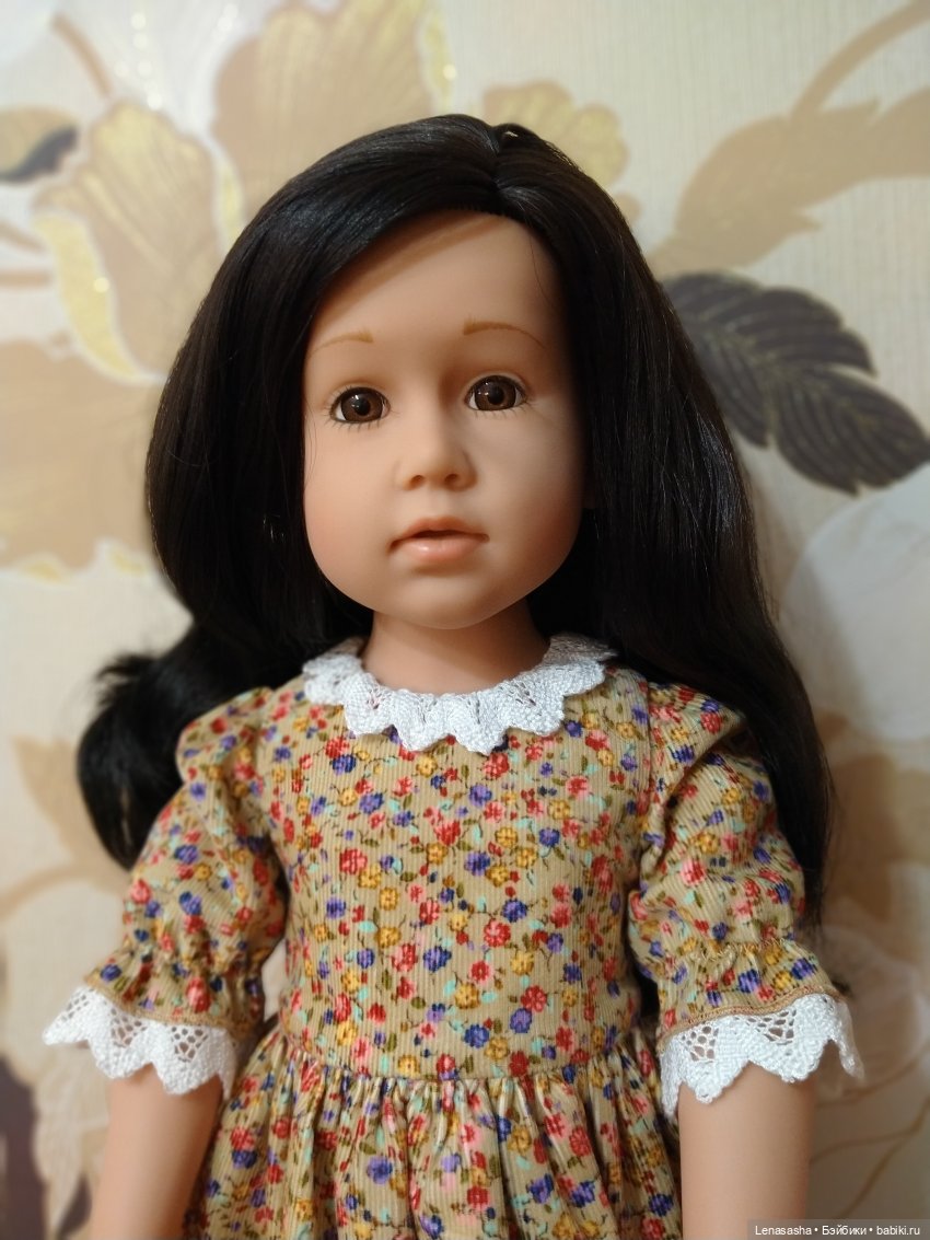 Девочки Готц и теплые платьица