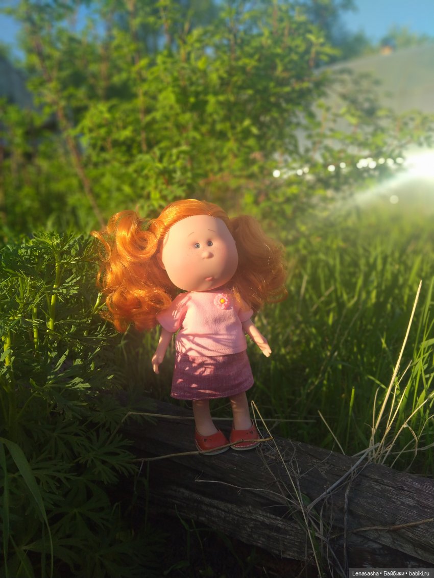 Булкина прогулка — Куклы Nines d'Onil (Нинес): Миа (Mia)