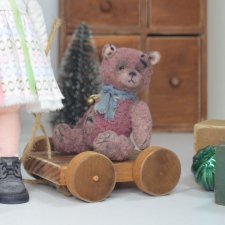 Тележки для кукол и игрушек)