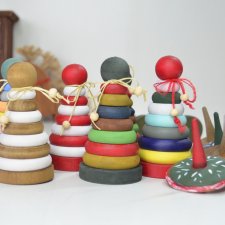 Маленькие пирамидки из дерева)