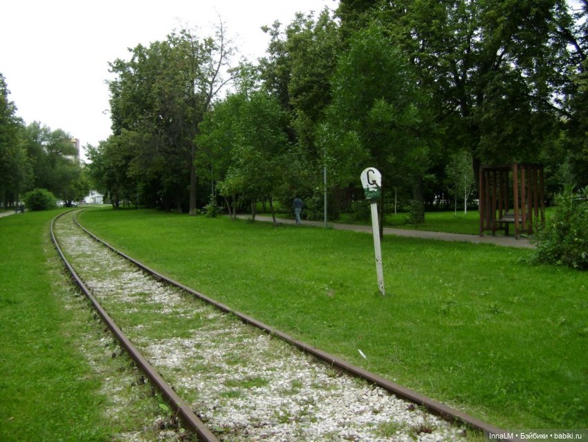 На заброшенной железнодорожной ветке