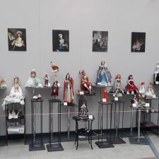 Выставка кукол в Гостином дворе Арт-апрель