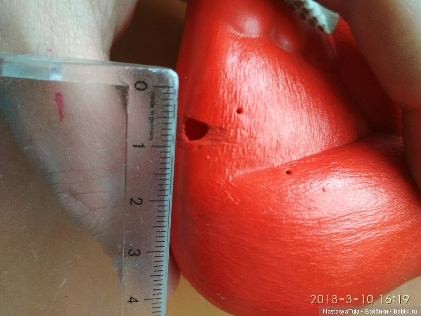 Как заклеить трещины и дырки в целлулоиде