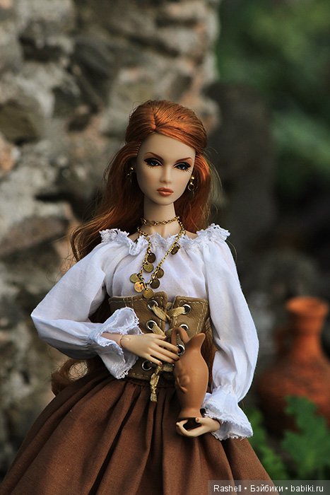 Хозяйка заброшенного замка (фото 3)