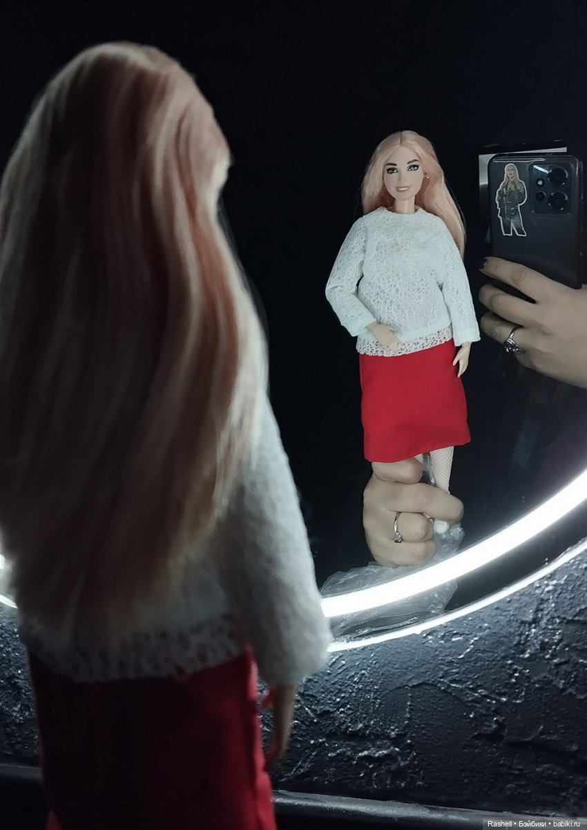 Отпуск 11/24. Гердочка продолжает гулять в Москве. И еще один Хеллоуин