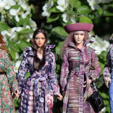 Платья на пышек барби