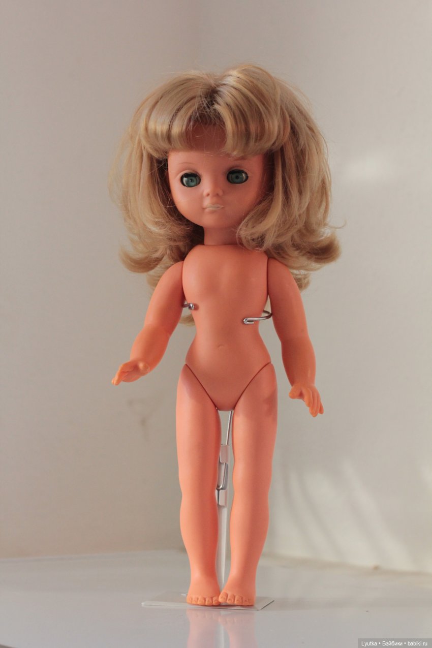 Такие одинаковые и такие разные немецкие куколки