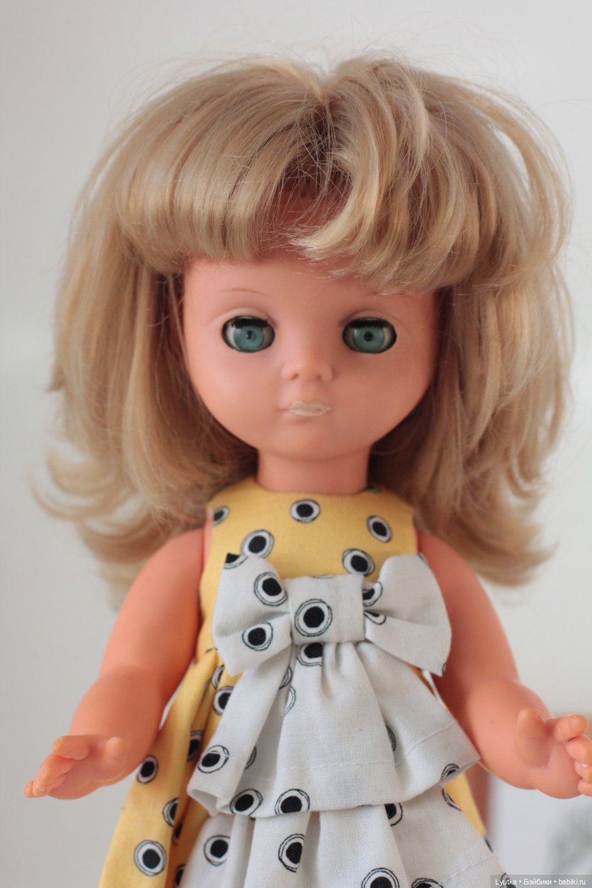 Такие одинаковые и такие разные немецкие куколки
