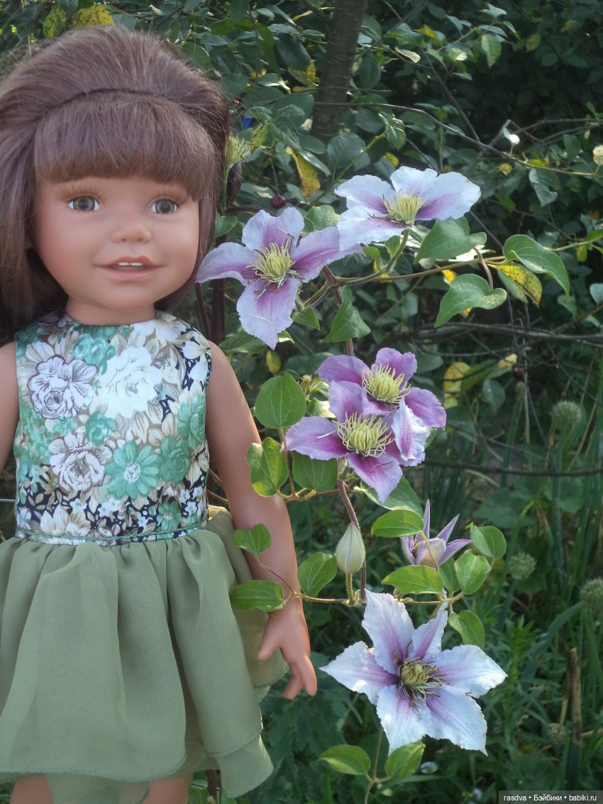 Дианка на даче — Куклы EuroGirls Diana Collection: формат 18" (46 см) (фото 3)