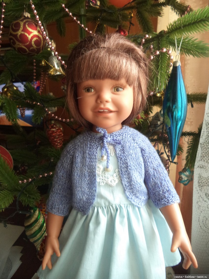 Лиса, кусающая себя за хвост