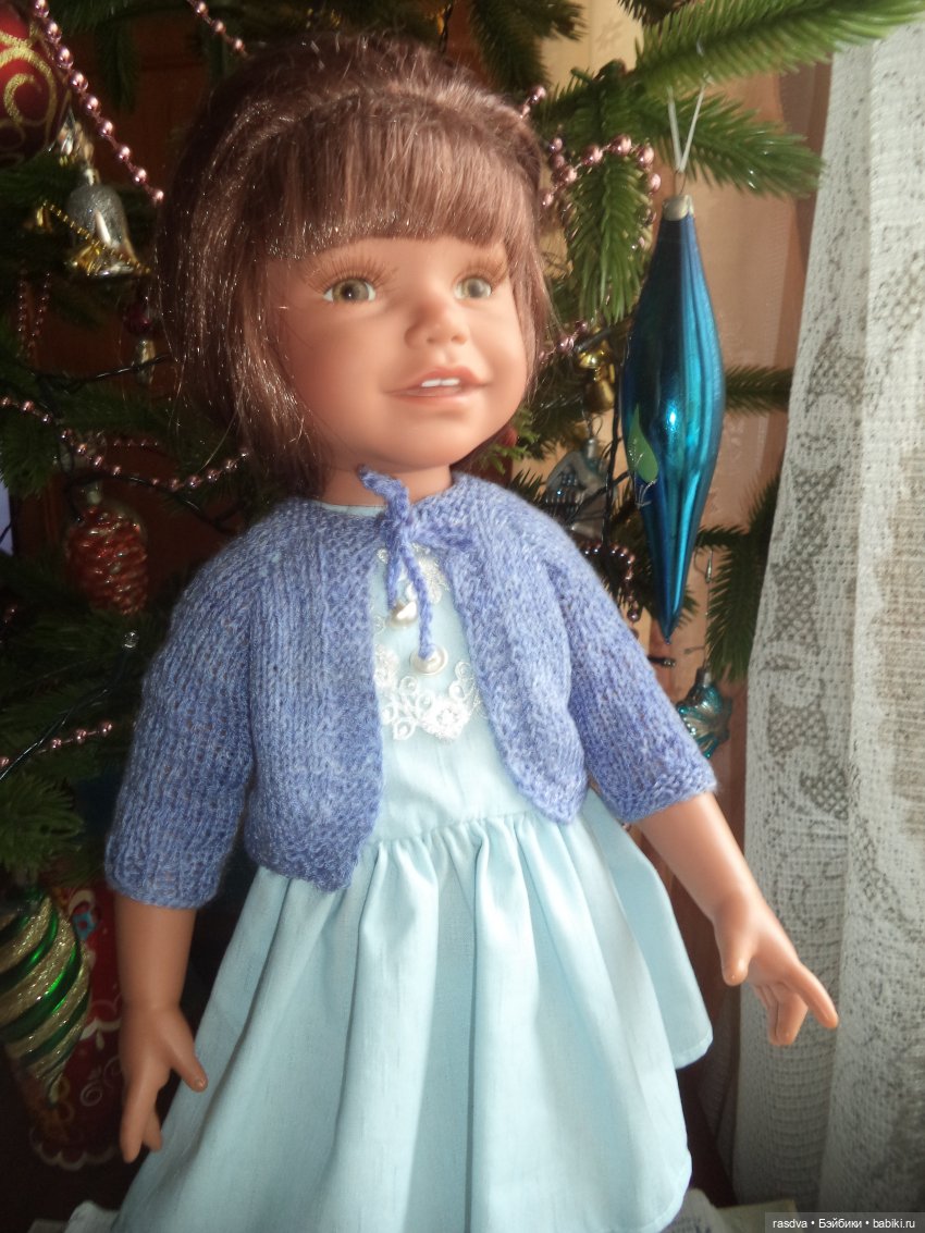 Лиса, кусающая себя за хвост