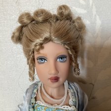 Нежная девочка Сесиль