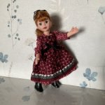 Деревенская девочка от Роберта Тоннера