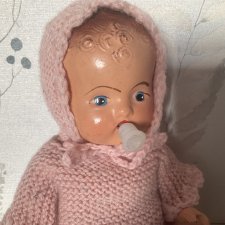 Девочка с соской