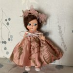 Синеглазая винтажная куколка