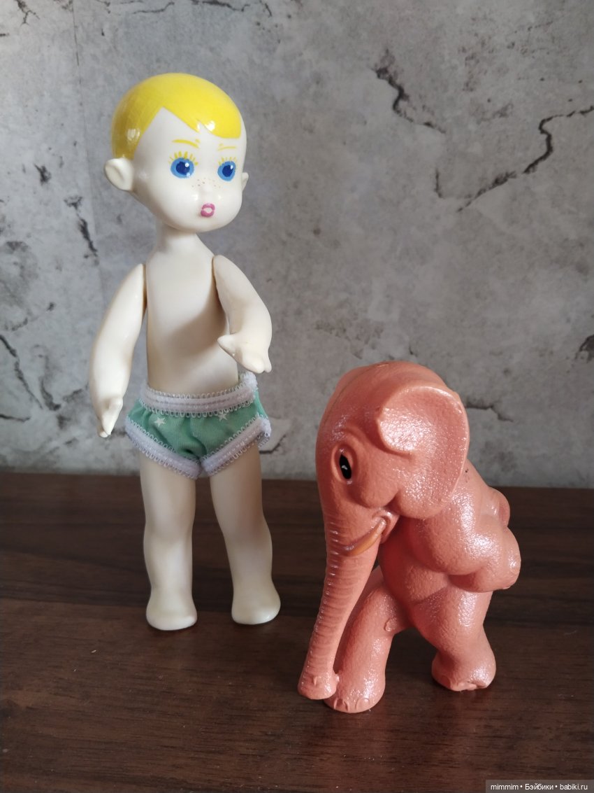 А у нас новый житель — Игрушки СССР и советского детства: резиновые