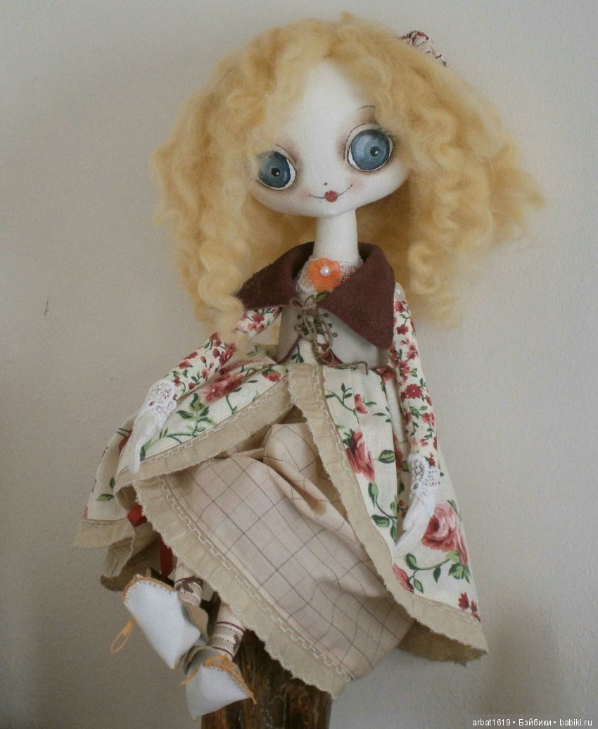 Еще белокурая пастушка