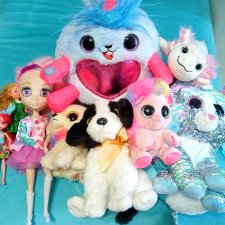 Лот игрушек и кукол для девочки