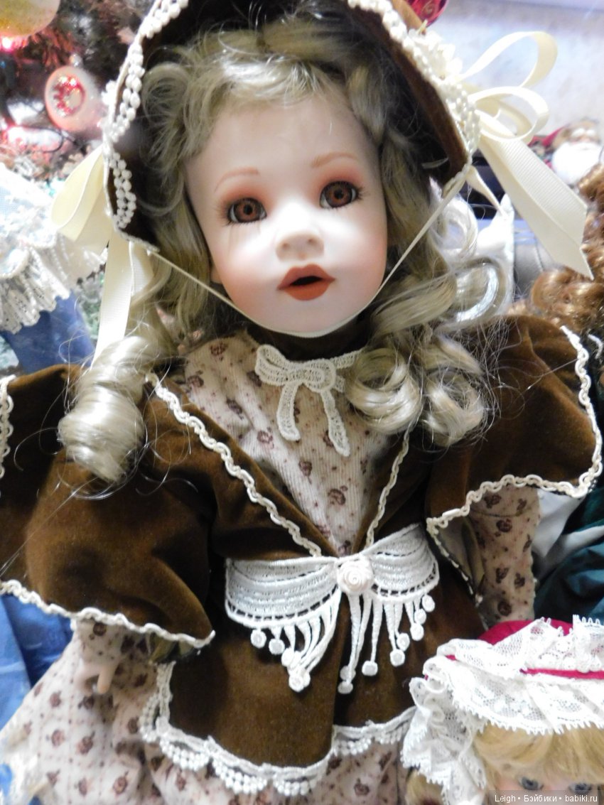 Уна и елка — Антикварные куклы Armand Marseille (AM): молд 390