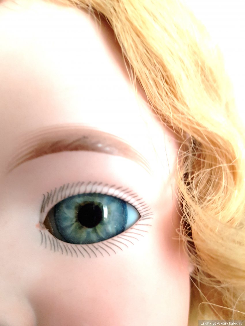 Гостья из Прошлого, Вероника (фото 5)