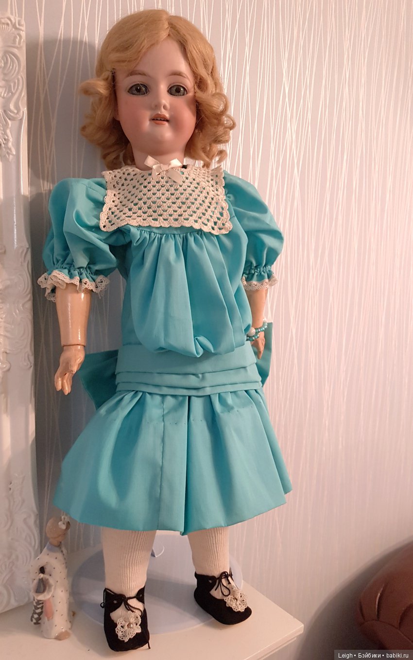 Гостья из Прошлого, Вероника (фото 4)