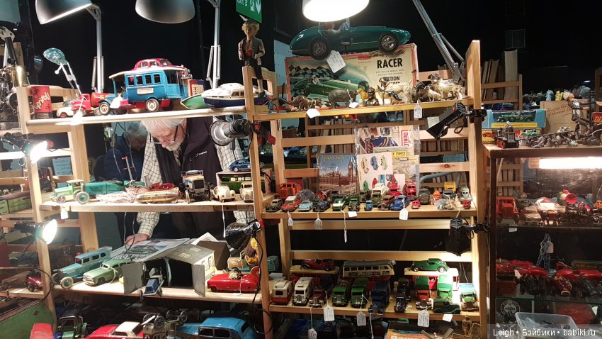 Антикварный салон-рынок Эдинбурга (фото 8)