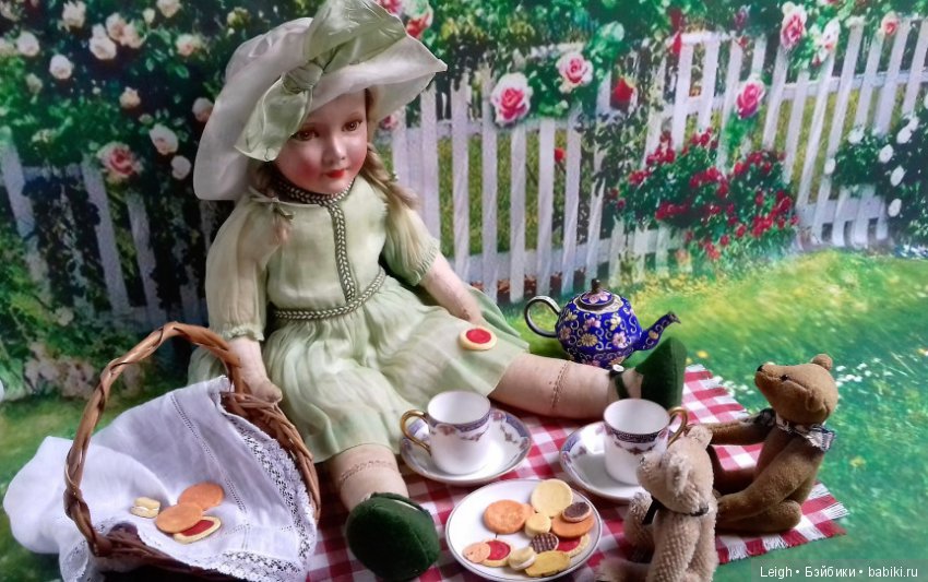 Британские антикварные куклы Dean's Rag Book Company