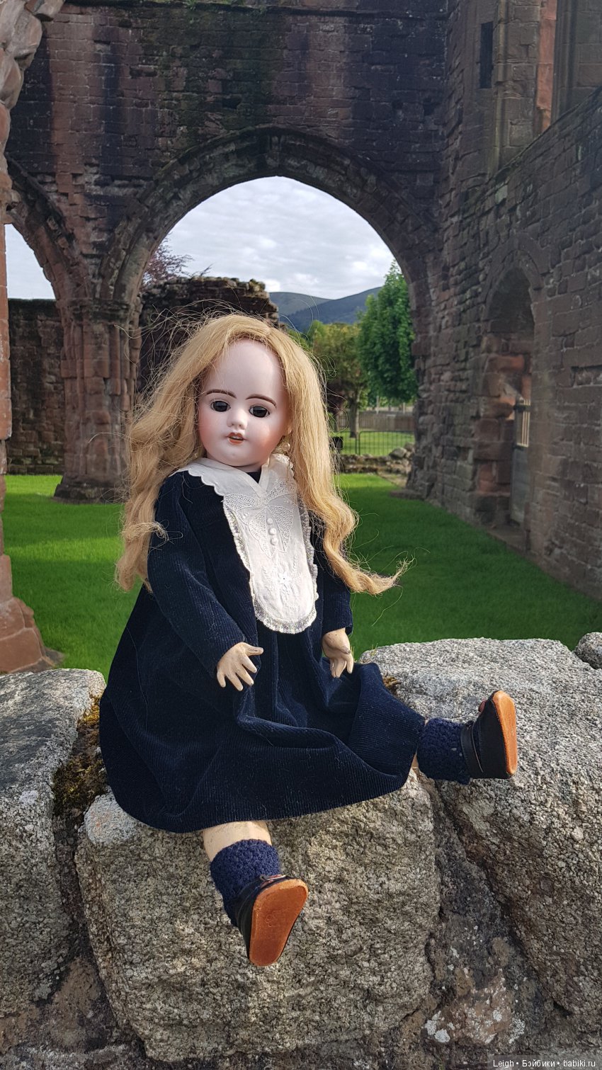 Чужестранка — Антикварные куклы SFBJ (Франция): Jumeau