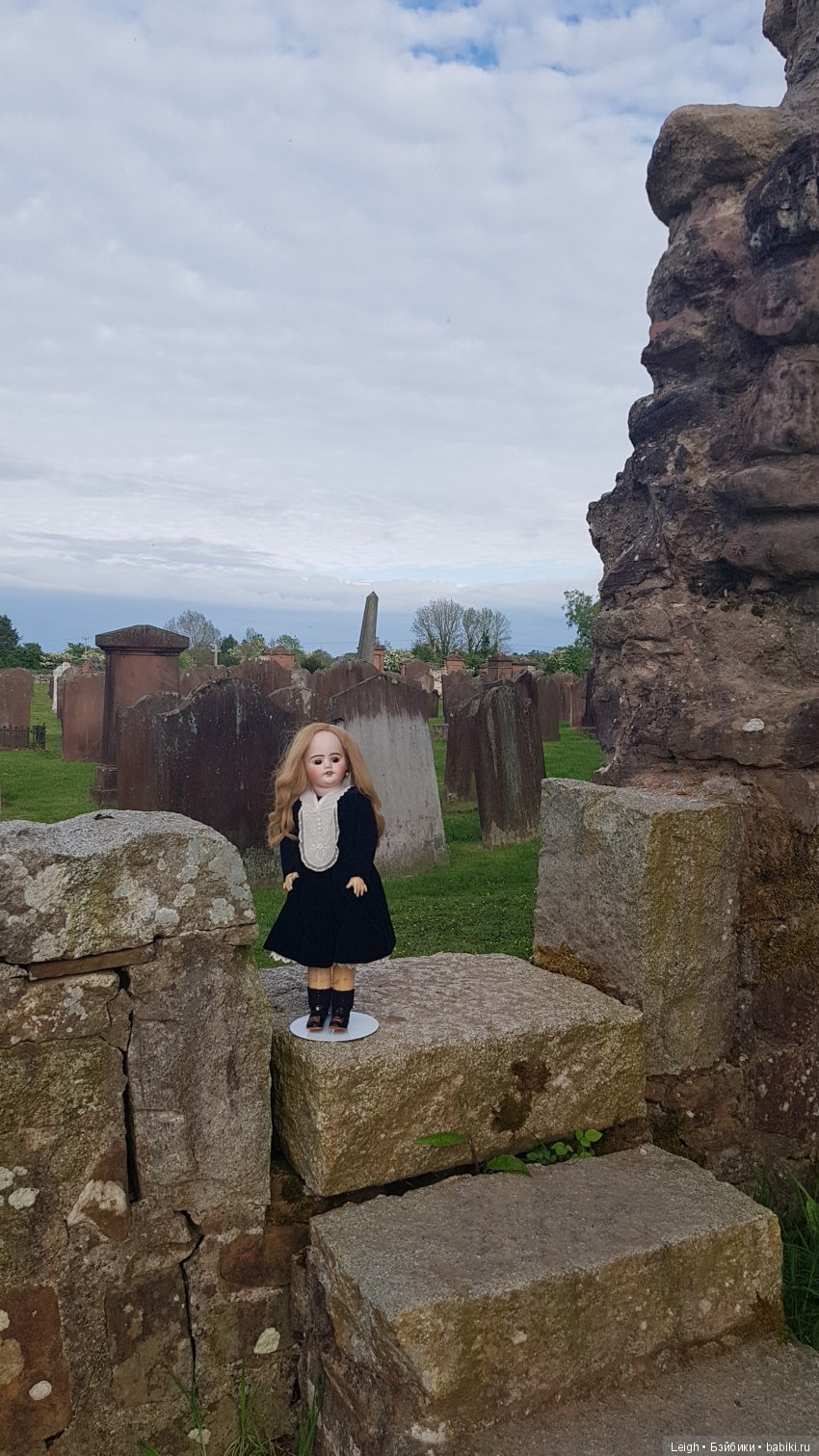 Чужестранка — Антикварные куклы SFBJ (Франция): Jumeau