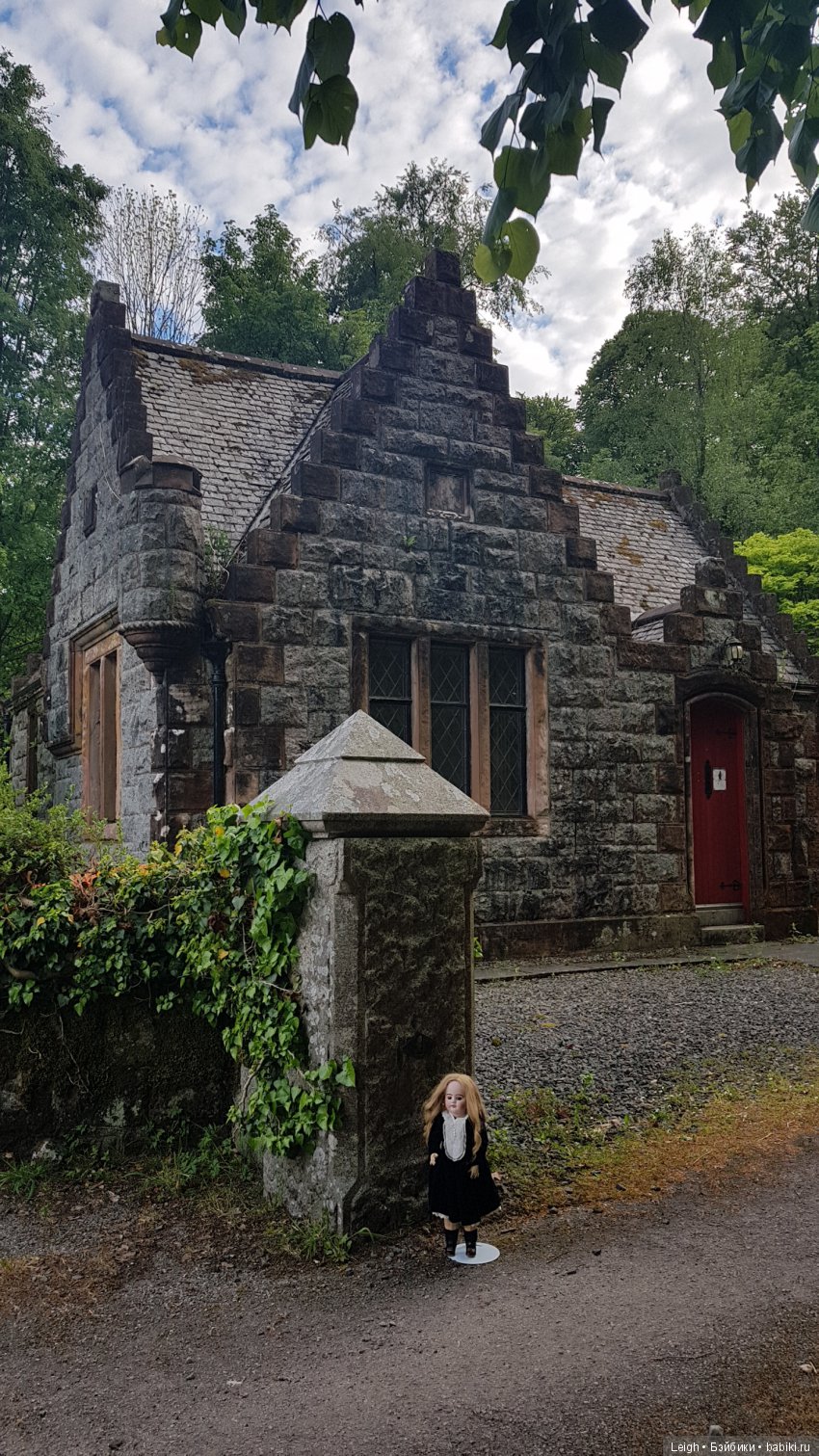 Чужестранка — Антикварные куклы SFBJ (Франция): Jumeau