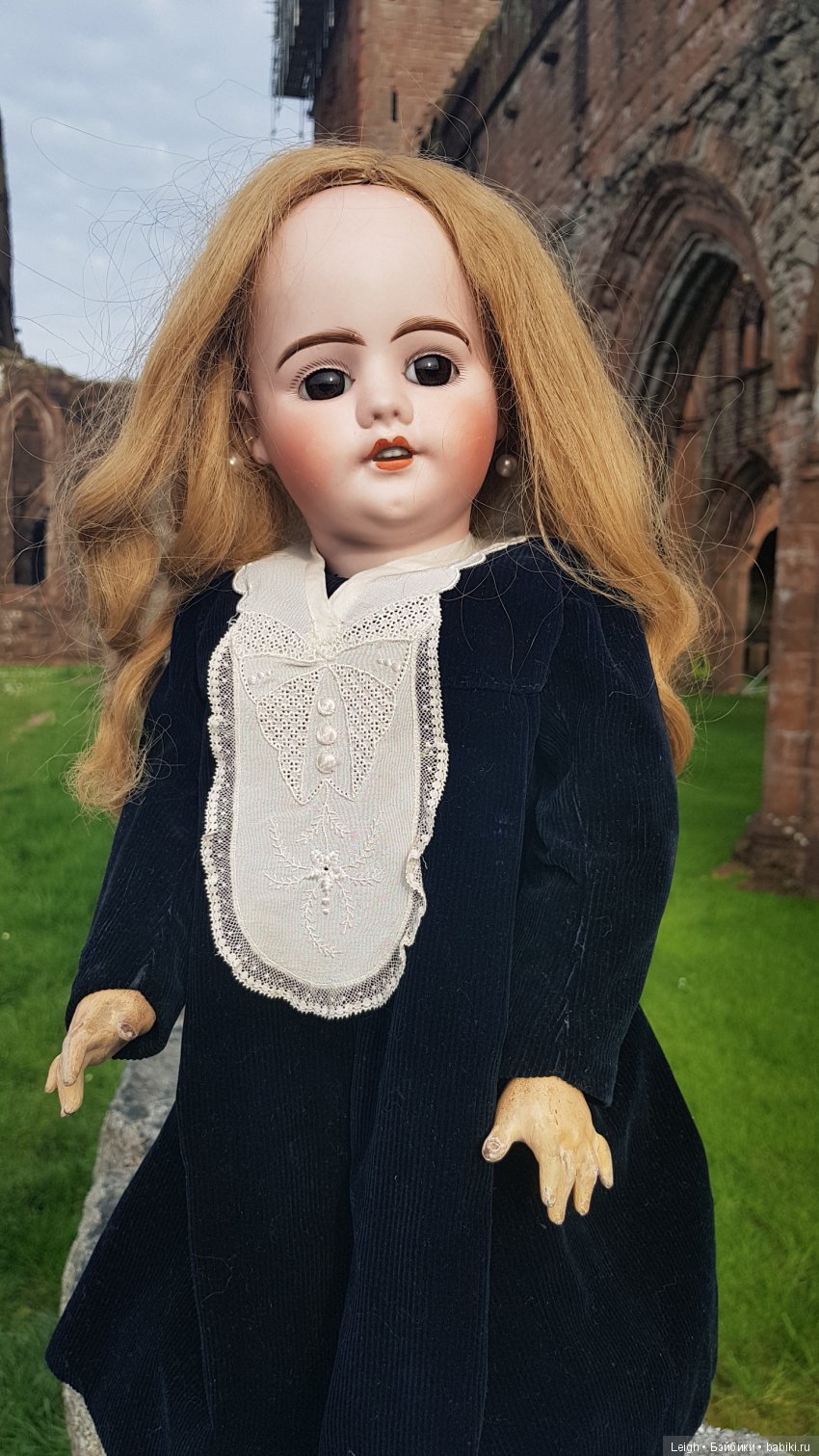 Чужестранка — Антикварные куклы SFBJ (Франция): Jumeau