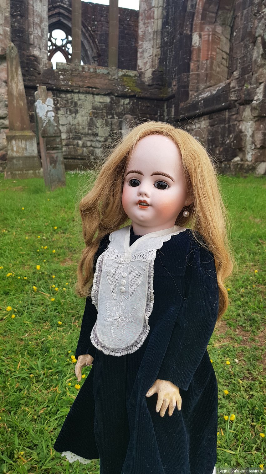 Чужестранка — Антикварные куклы SFBJ (Франция): Jumeau