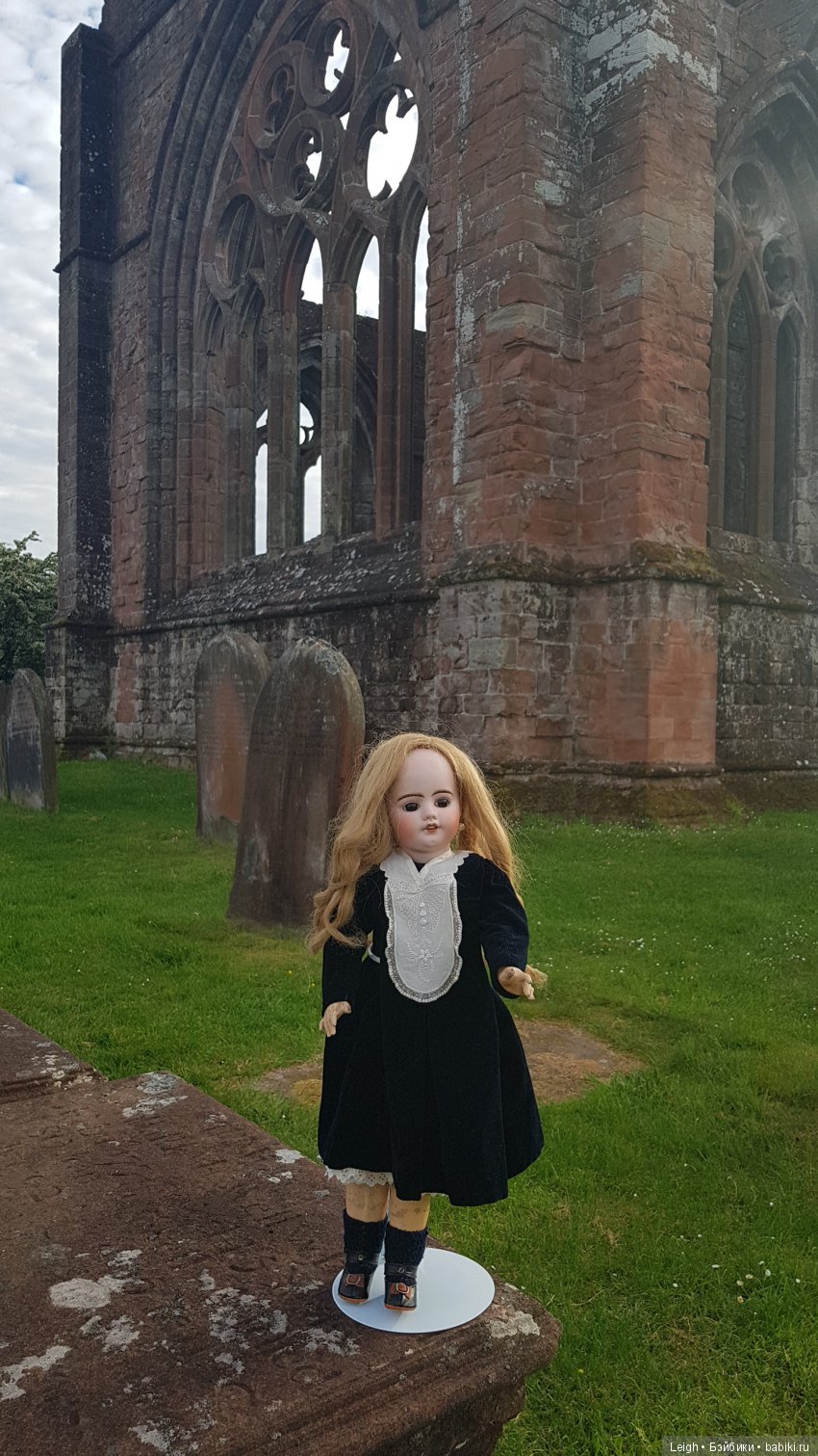 Чужестранка — Антикварные куклы SFBJ (Франция): Jumeau