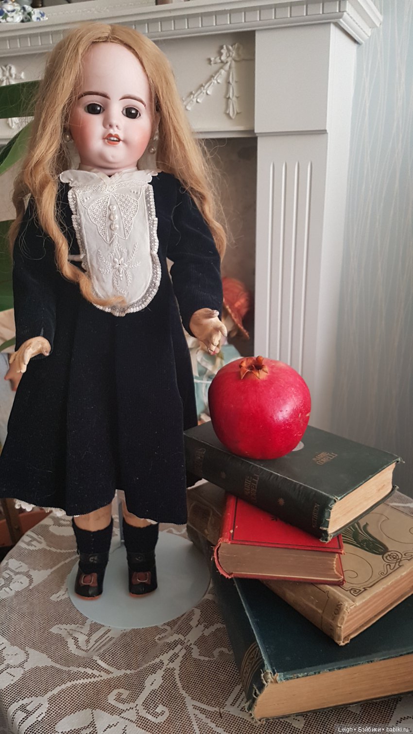 Чужестранка — Антикварные куклы SFBJ (Франция): Jumeau